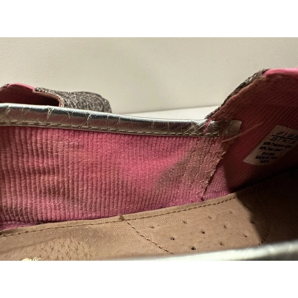Toms girls size 4 youth pink shimmer flat slip on shoes